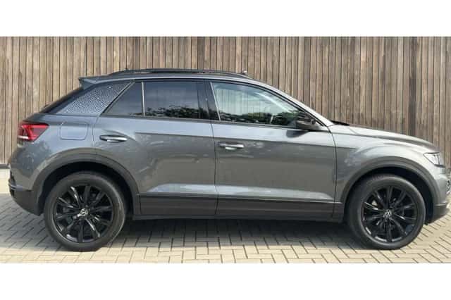 Volkswagen T-Roc (2021) thumbnail 5