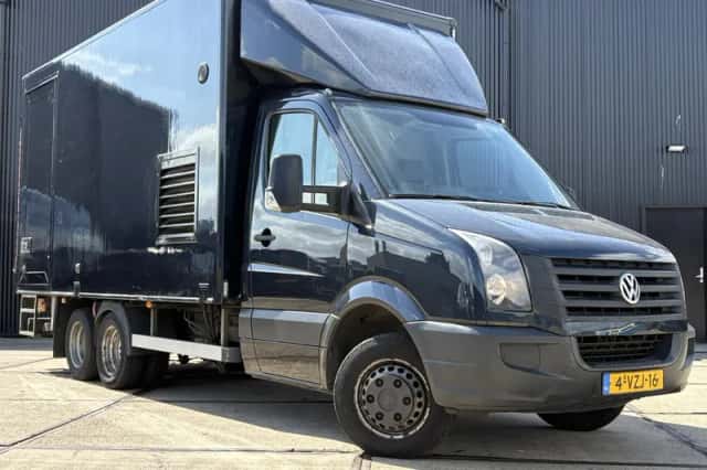 Volkswagen Crafter (2012) thumbnail 2