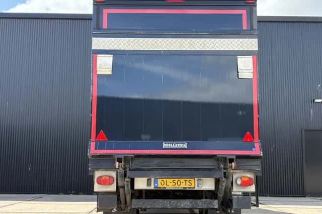 Volkswagen Crafter (2012) thumbnail 6