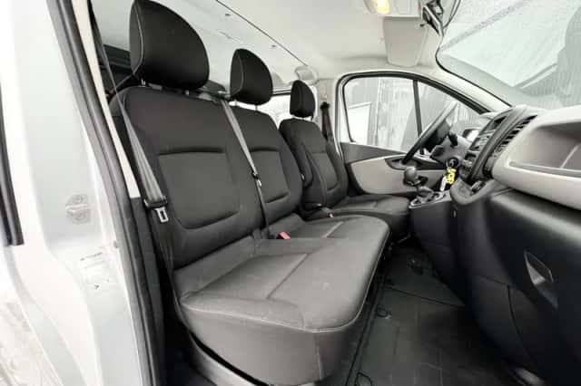 Renault Trafic (2018) thumbnail 2