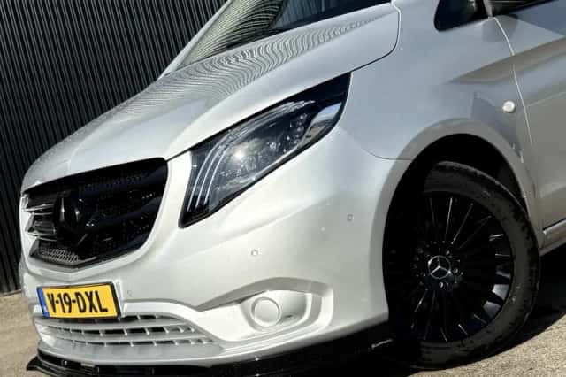 Mercedes-Benz Vito (2021) thumbnail 2