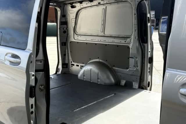 Mercedes-Benz Vito (2021) thumbnail 4