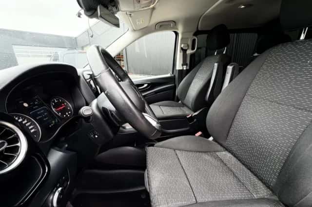 Mercedes-Benz Vito (2024) thumbnail 4