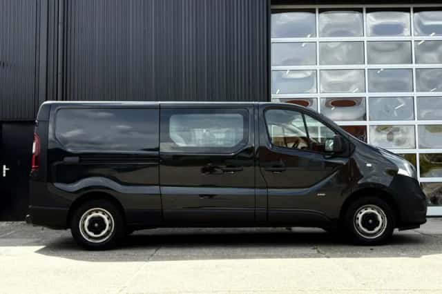Opel Vivaro (2017) thumbnail 6