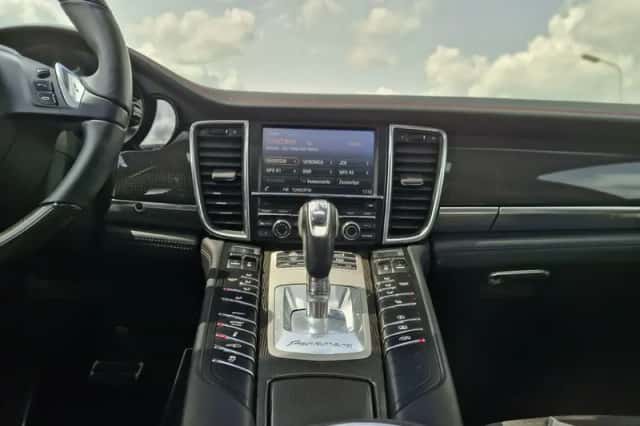 Porsche Panamera (2014) thumbnail 4