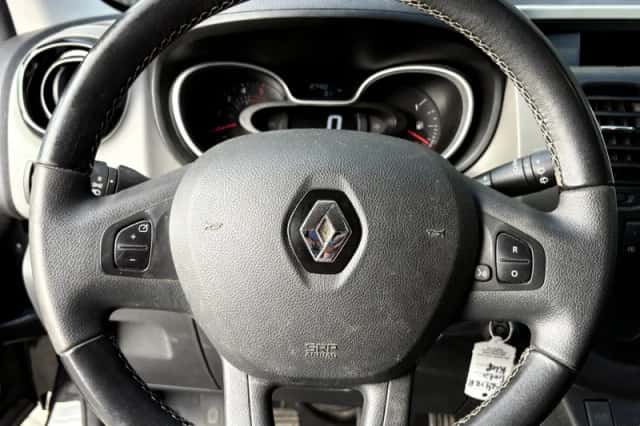 Renault Trafic (2019) thumbnail 5