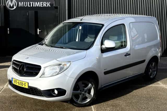 Mercedes-Benz Citan (2016) thumbnail 1