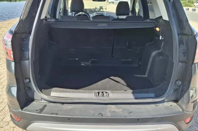 Ford Kuga (2018) thumbnail 5