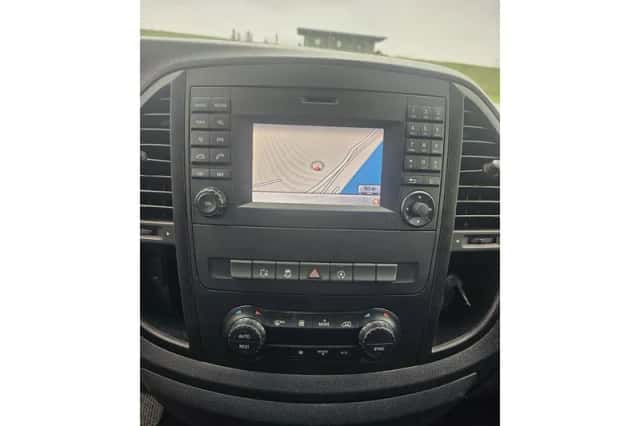 Mercedes-Benz Vito (2018) thumbnail 2