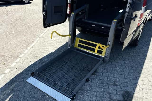 Mercedes-Benz Sprinter (2018) thumbnail 3