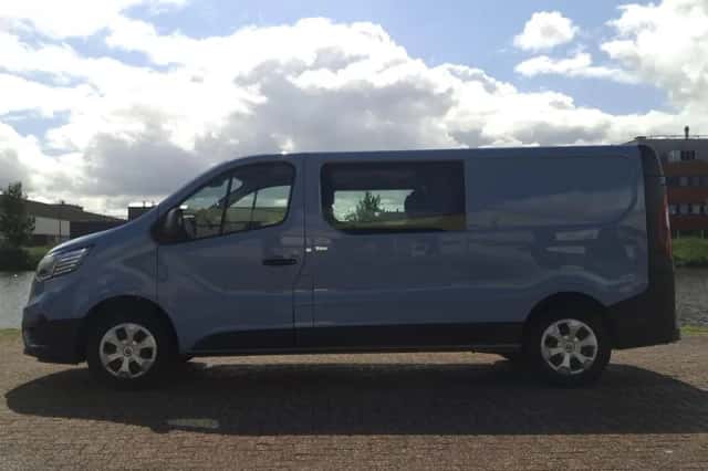 Renault Trafic (2022) thumbnail 4