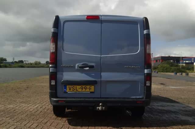 Renault Trafic (2022) thumbnail 6