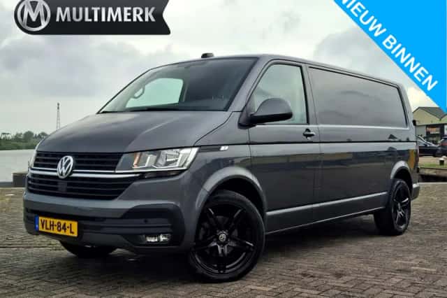 Volkswagen Transporter (2021) thumbnail 1