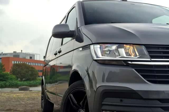 Volkswagen Transporter (2021) thumbnail 4