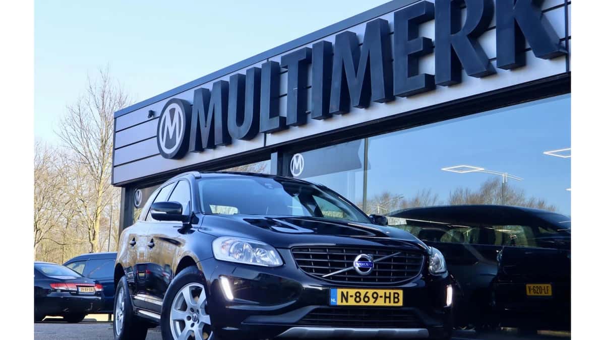Volvo XC60 — foto 1