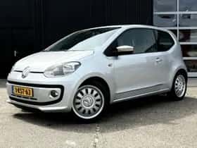 Volkswagen Up! (2012) thumbnail 2