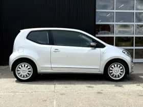 Volkswagen Up! (2012) thumbnail 15