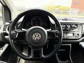 Volkswagen Up! (2012) thumbnail 18