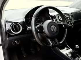 Volkswagen Up! (2012) thumbnail 6