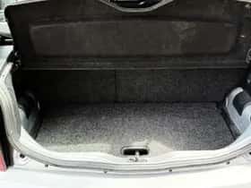 Volkswagen Up! (2012) thumbnail 7
