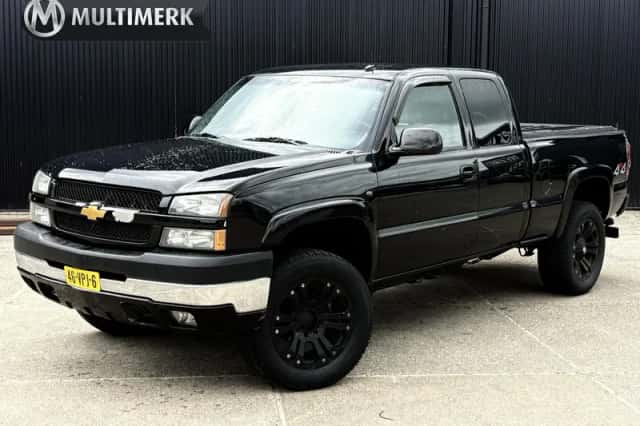 Chevrolet Silverado (2003) thumbnail 1