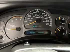 Chevrolet Silverado (2003) thumbnail 2