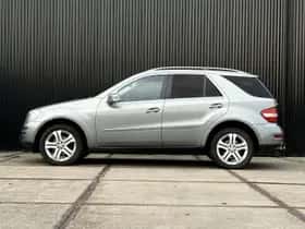 Mercedes-Benz ML-Klasse (2010) thumbnail 3