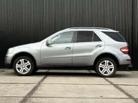 Mercedes-Benz ML-Klasse (2010) thumbnail 4
