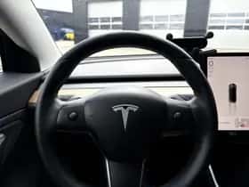 Tesla Model 3 (2019) thumbnail 7