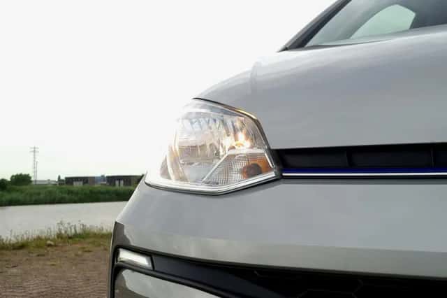 Volkswagen E-Up! (2021) thumbnail 6
