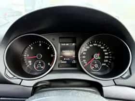 Volkswagen Golf (2015) thumbnail 11