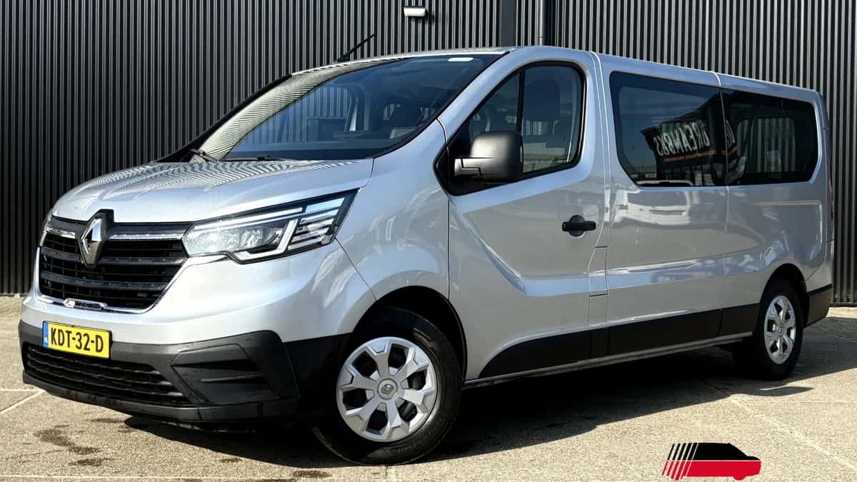 Renault Trafic (2024) — foto 1