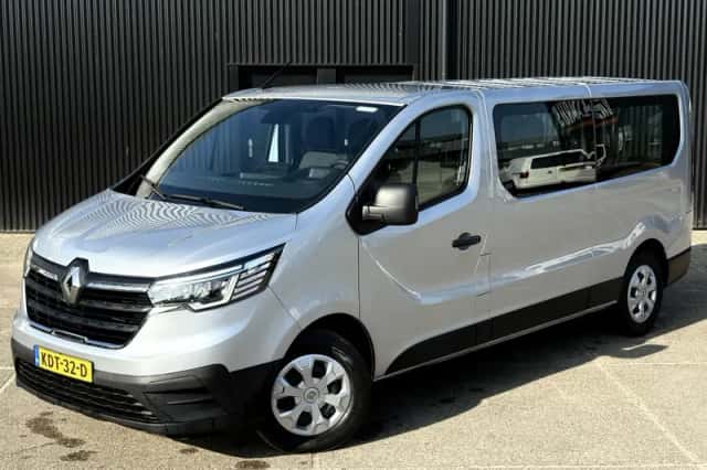 Renault Trafic (2024) thumbnail 6