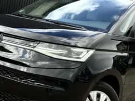Volkswagen Multivan (2022) thumbnail 2