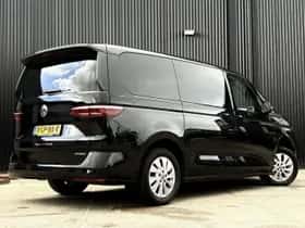 Volkswagen Multivan (2022) thumbnail 25