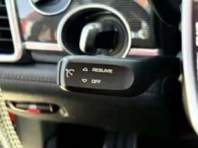 Porsche Panamera (2014) thumbnail 30