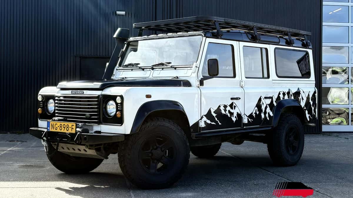Land Rover Defender (2006) — foto 1