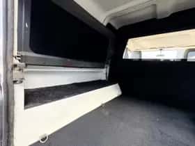 Land Rover Defender (2006) thumbnail 14