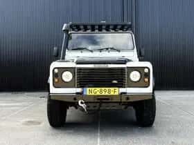 Land Rover Defender (2006) thumbnail 19