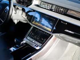 Audi A8 (2018) thumbnail 3
