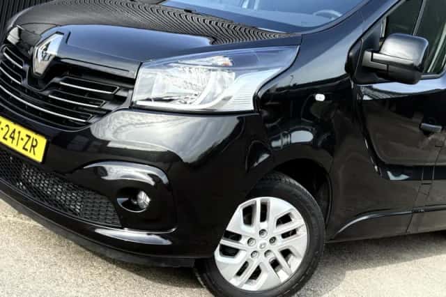 Renault Trafic (2019) thumbnail 3