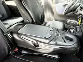 Opel Vivaro (2017) thumbnail 12