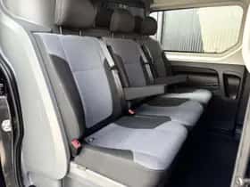 Opel Vivaro (2017) thumbnail 14