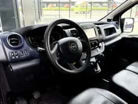 Opel Vivaro (2017) thumbnail 25