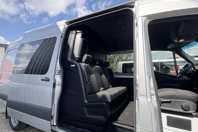 Mercedes-Benz Sprinter (2019) thumbnail 2