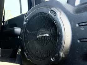 Jeep Wrangler (2019) thumbnail 10
