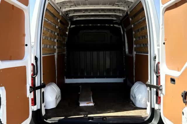 Renault Master (2019) thumbnail 3