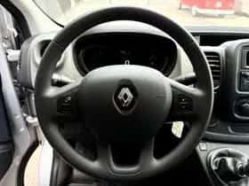 Renault Trafic (2018) thumbnail 35