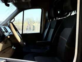 Volkswagen Crafter (2019) thumbnail 13