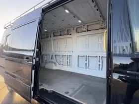 Volkswagen Crafter (2019) thumbnail 3
